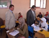بالفيديو..محافظ الفيوم يتفقد عدداً من لجان امتحانات الشهادة الإعدادية