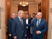 بالصور.. الفريق محمود حجازى يلتقى خليفة حفتر لبحث حل الأزمة الليبية