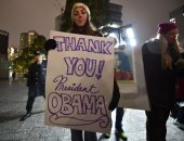 بالصور.. مسيرة شكر لـ"أوباما" وأخرى مناهضة لـ"ترامب" فى طوكيو
