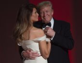 سى.إن.إن: ميلانيا شاركت فى تصميم فستانها الأبيض بحفل تنصيب ترامب