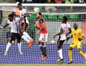 بعد 60 دقيقة.. التعادل السلبى مستمر بين مصر وأوغندا وإلغاء هدف للأوناش