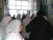 نقيب التمريض بأسوان: أسرة متوفى تتعدى على ممرضات المستشفى الجامعى