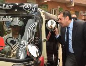 محافظ أسيوط يترأس حملة مرورية لتنفيذ قرار ترخيص "التوك توك"