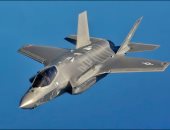 إيران تكشف عن طائرة مقاتلة جديدة محلية الصنع