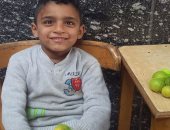 بالفيديو.. "أيمن" طفل من الإسماعيلية يبيع الليمون فى دمياط لمساعدة أسرته