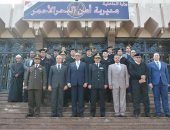 بالصور ..محافظ البحر الاحمر يهنئ مدير الأمن والقيادات الأمنية بعيد الشرطة 