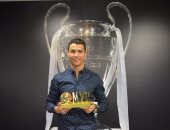  بالصور.. الصين تمنح رونالدو جائزة "الإمبراطور"