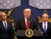 ترامب يُعلق برنامج استقبال اللاجئين السوريين بأمريكا لمدة 120 يوما