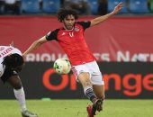 هل يستدعى نادى أرسنال محمد الننى لاستكمال علاجه فى إنجلترا