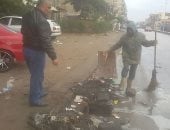 تكثيف أعمال تطهير بالوعات المطر لتصريف المياه المتراكمة من شوارع بورسعيد