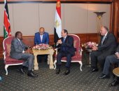 تزامنا مع وصول السيسي إثيوبيا.. لقاءات الرئيس مع قادة دول القارة تنمى العلاقات بين الطرفين.. الشئون الأفريقية بالبرلمان: لقاؤه برئيس وزراء إثيوبيا يزيل أى لبس.. وخارجية النواب: سيصل لحلول توافقية لسد النهضة
