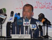 بالصور.. وزير التخطيط من معرض الكتاب: 40% من قرى مصر مغطاة بالصرف الصحى فى 2018