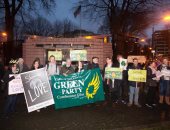 محتجون يطالبون ببقاء بريطانيا فى الاتحاد الأوروبى