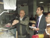 بالصور.. الرقابة الادارية تشن حملة تفتيش على منافذ توزيع السلع بالمنيا