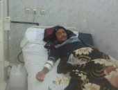 بالفيديو والصور.. مأساة شاب يحتاج زراعة كلى بـ180 ألف جنيه بالوادى الجديد