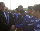 بالفيديو..جولة تفقدية لوزير الرياضة بمركز شباب عين الصيرة