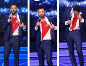 أحمد فهمى ينشر صورة له على "إنستجرام" يُقبل فيها "تى شيرت" المنتخب