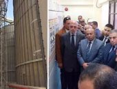 بشاير المشروع القومى للصوامع تخرج للنور.. وزير التموين يعلن التشغيل التجريبى لـ 25 صومعة بنظام إليكترونى لمنع التلاعب.. مصيلحى للمواطنين: مفيش أزمات فى السلع وسعر القمح سيرضى المزارعين