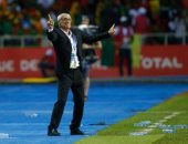 كوبر يحضر مباراة منتخب المحليين والمغرب لمتابعة الشحات وهشام محمد وجمعة