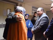 محافظ الإسكندرية يطمئن على مصابى حادث نويبع فى زيارة مفاجئة لمستشفى سموحة