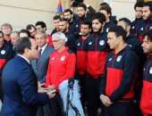 الرئيس السيسي للاعبى المنتخب الوطنى: "شكرا لكم.. جهد كبير قوى اتبذل"