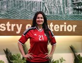 بالصور.. سما المصرى فى معرض الكتاب.. والجمهور يداعبها: الإقبال تاريخى يا أفندم