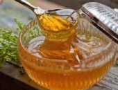 استخدمى الفراولة والنعناع بالعسل لعلاج البشرة الجافة