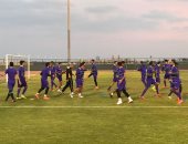 الزمالك يرفع شعار ممنوع الاقتراب والتصوير فى تدريباته بالإمارات