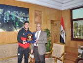 جامعة كفر الشيخ تكرم تريزيجيه لأدائه فى البطولة الأفريقية