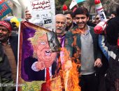 إيرانيون يرددون هتاف ‭"‬الموت لأمريكا‭"‬ فى ذكرى اقتحام السفارة الأمريكية