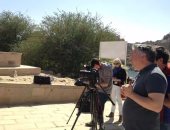 بالفيديو والصور.. التليفزيون الفرنسى يصور فيلمين عن "كليوباترا ونفرتيتى" بأسوان