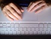 بريطانيا تطلق مناهج جديدة لتعليم الأطفال القرصنة الإلكترونية بالمدارس