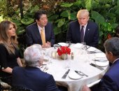 ميلانيا ترامب تحرج الرئيس الأمريكى وتكسر البروتوكول الدبلوماسى