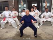 بالصور.. عجوز صينية تمارس "الكونج فو" فى عمر 94 عاما