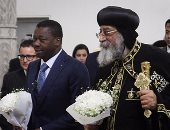 بالصور.. رئيس توجو يسلم البابا تواضروس عقد أول كنيسة مصرية ببلاده