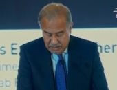 رئيس الوزراء: الحكومة ملتزمة بوضع حلول نهائية لمديونيات شركات البترول