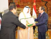 السيسى يتسلم درع البرلمان العربى.. ويؤكد: العرب قادرون على ردع من يهدد أمنهم