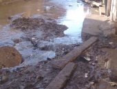 مياه الصرف الصحى تغرق شارع ترعة عبد العال ببولاق الدكرور