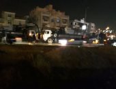 الدفع بـ 3 سيارات لشفط مياه كسر الماسورة بمدينة نصر وسط تمركز رجال المرور 