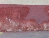 شكوى من نشع مياه الصرف الصحى بجدران مستشفى منيا القمح بعد تجديدها