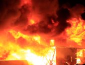 اندلاع حريق داخل قاعة الشعب بحى الأندلس وسط طرابلس