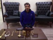 ضبط حداد لاتهامه بسرقة مشغولات ذهبية من شقة بالمعصرة