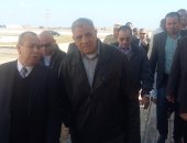 بالفيديو ..إبراهيم محلب يتفقد مشروع إسكان دار مصر بدمياط الجديدة