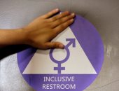 البيت الأبيض يراجع قواعد استخدام الطلاب المتحولين جنسياً مراحيض المدرسة 