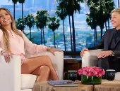 جنيفر لوبيز تنفى تعمد مواعدة رجالا أصغر منها مع الإعلامية إيلين ديجينرس