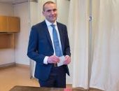 رئيس أيسلندا يوافق على إجراء انتخابات برلمانية مبكرة