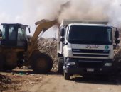 بالصور.. رفع أطنان من الرمال تمهيداً لإنشاء محطتين للصرف والكهرباء بضواحى بورسعيد