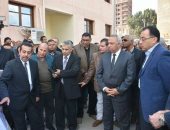 وزير الإسكان ومحافظ الشرقية يتفقدان مشروع صوامع ههيا بسعة تخزينية 60 ألف طن