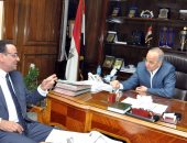 محافظ القليوبية يجتمع مع صلاح حسب الله لمناقشة سبل حل مشاكل المواطنين