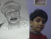 بالصور.. طفل يبدع رسومات فنية باستخدام القلم الرصاص